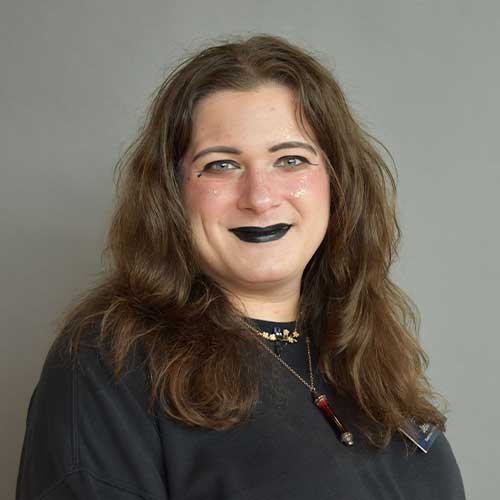 Genevieve Jones Headshot